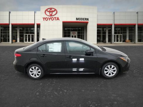 New 2026 Toyota Corolla LE FWD image 8