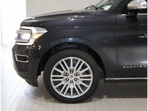 Used 2023 Ford Expedition Platinum AWD/4WD image 4