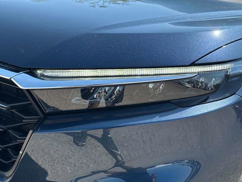 Used 2023 Honda CR-V LX image 10