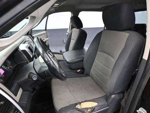 Used 2011 RAM 1500 Big Horn image 23