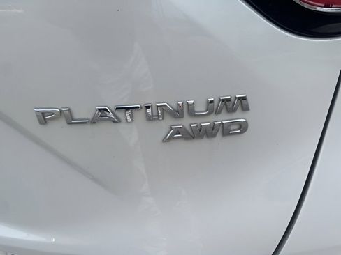 Used 2015 Nissan Murano Platinum w/ Platinum Technology Package AWD/4WD image 12