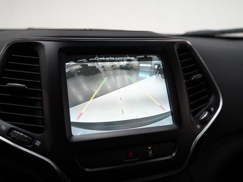 Used 2022 Jeep Cherokee Latitude Lux image 28