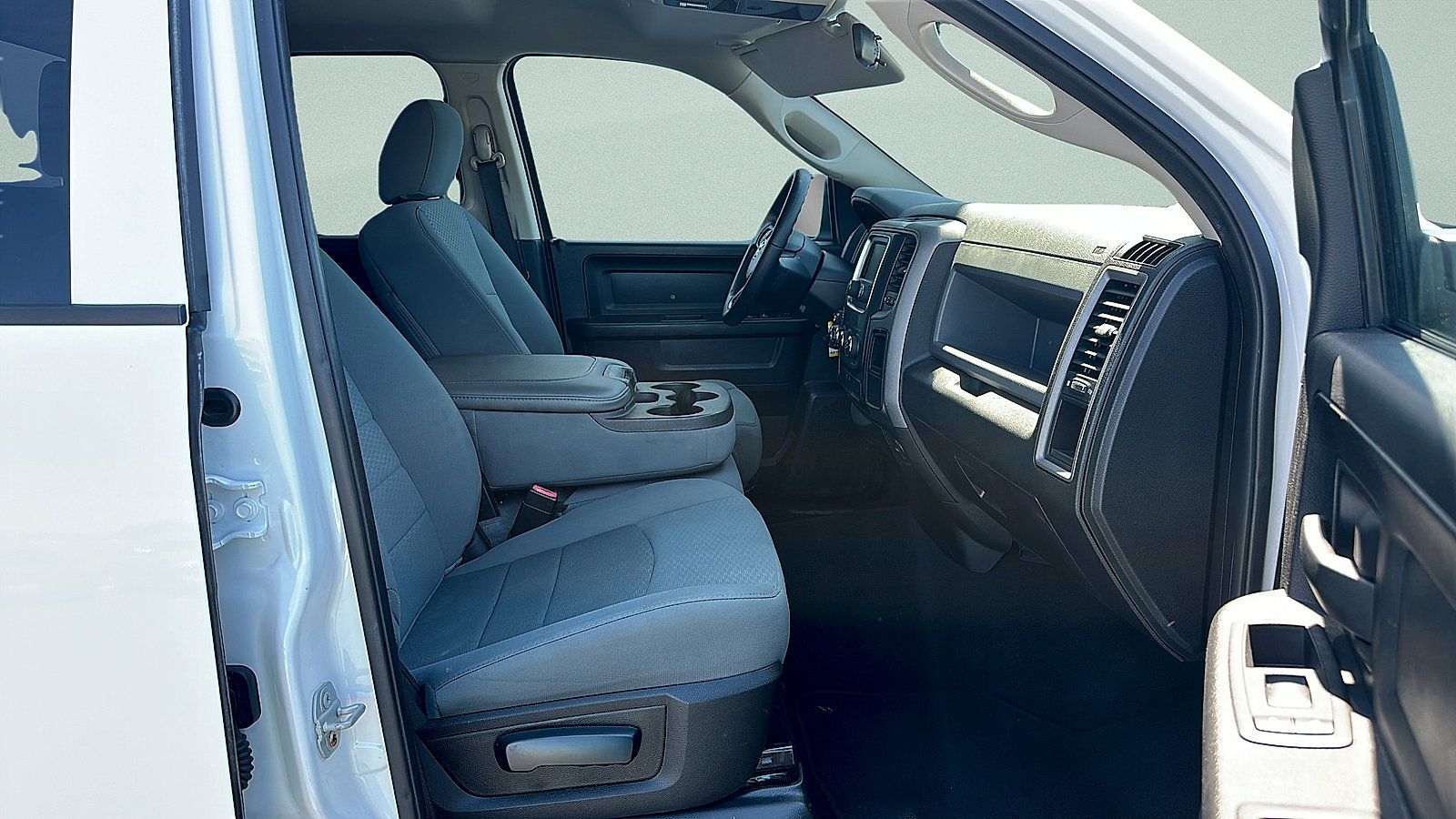 Used 2019 RAM 1500 Express AWD/4WD image 26