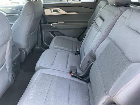 New 2026 Ford Explorer Active RWD image 23