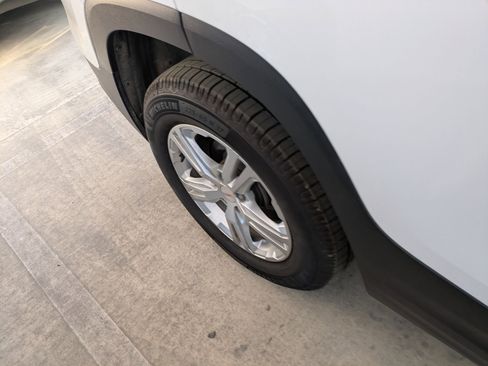 Used 2020 GMC Terrain SLE w/ Driver Convenience Package image 8