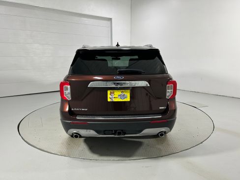 Used 2020 Ford Explorer Limited w/ Class III Trailer Tow Package AWD/4WD image 34