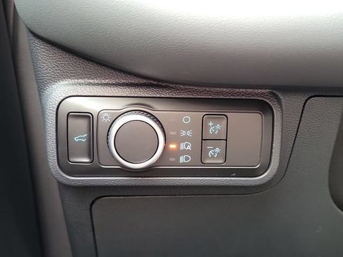 Used 2026 Ford Explorer Active RWD image 14