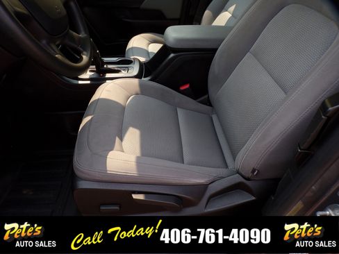 Used 2018 Chevrolet Colorado W/T image 15