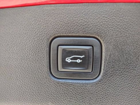 Used 2019 Chevrolet Blazer RS FWD image 21