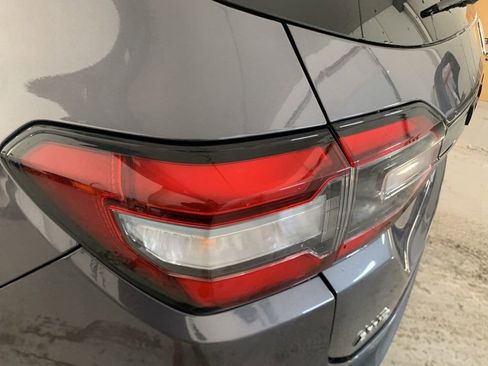 Used 2023 Honda Pilot Touring image 9