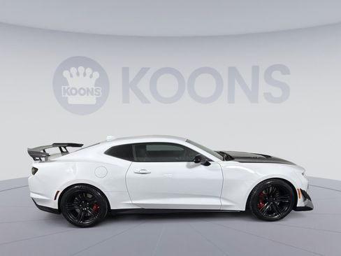 Used 2021 Chevrolet Camaro ZL1 image 8