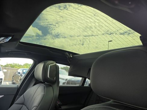 New 2026 BMW 740i RWD image 21