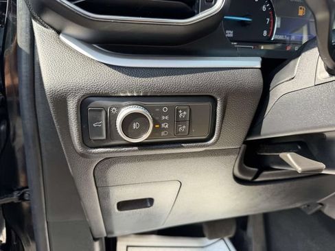 Used 2021 Ford Explorer XLT w/ Equipment Group 202A AWD/4WD image 21