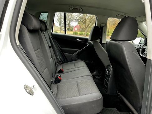 Used 2018 Volkswagen Tiguan Limited image 20