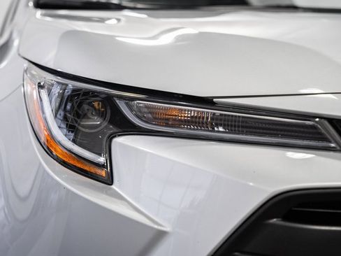 Used 2024 Toyota Corolla LE image 9