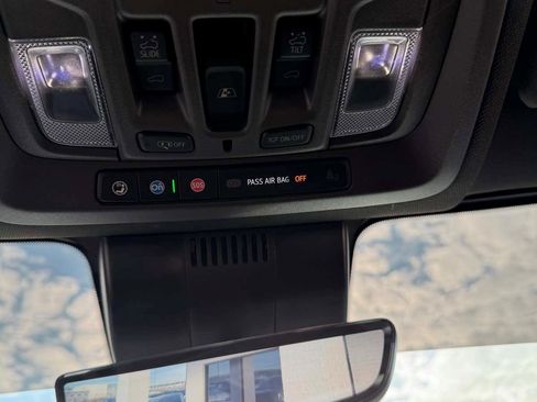 Used 2025 GMC Sierra 2500 Denali w/ Denali Reserve Package image 35