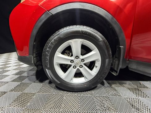 Used 2013 Toyota RAV4 XLE image 26