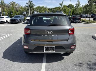 Used 2023 Hyundai Venue SEL w/ Cargo Package FWD video 2