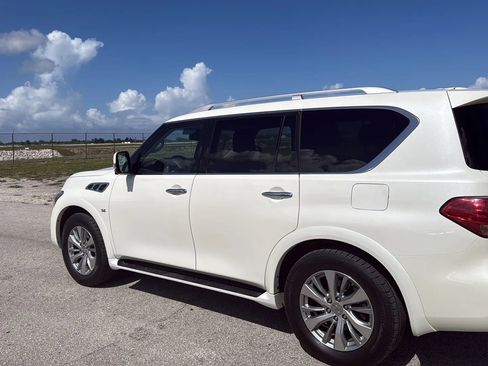 Used 2017 INFINITI QX80 2WD image 3
