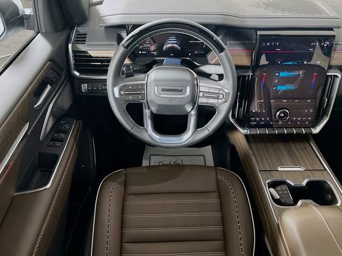 New 2026 GMC Acadia Denali Ultimate image 17