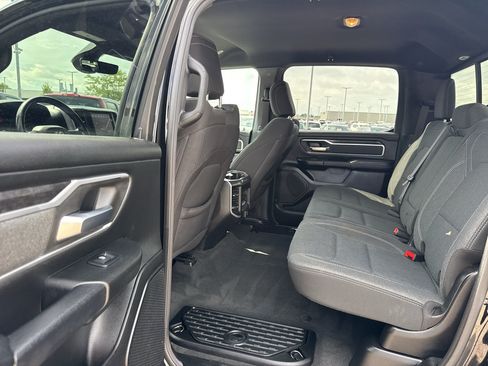 Used 2020 RAM 1500 Big Horn AWD/4WD image 30