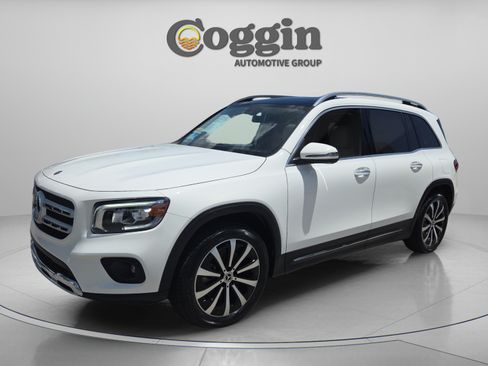 Used 2023 Mercedes-Benz GLB 250 image 1