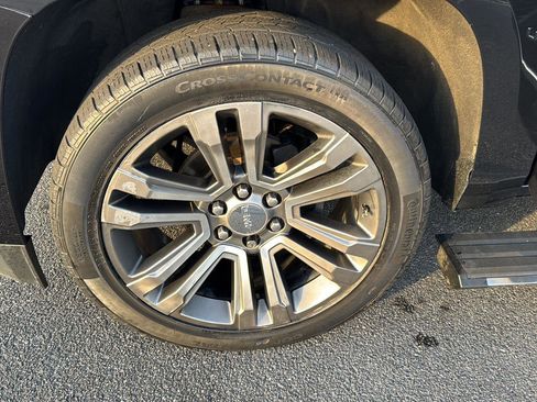 Used 2019 GMC Yukon Denali w/ Denali Ultimate Package image 33