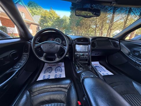 Used 2004 Chevrolet Corvette Convertible w/ Preferred Equipment Group image 55