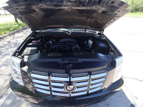 Used 2008 Cadillac Escalade ESV AWD image 12