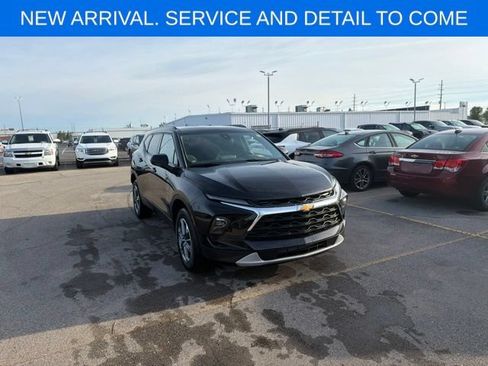 Used 2024 Chevrolet Blazer LT w/ Convenience Package FWD image 5