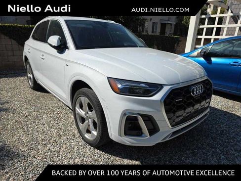 Used 2023 Audi Q5 2.0T Premium Plus w/ Premium Plus Package AWD/4WD image 1