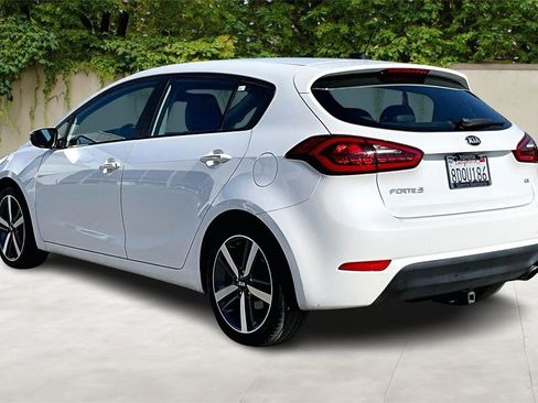 Used 2018 Kia Forte EX image 4