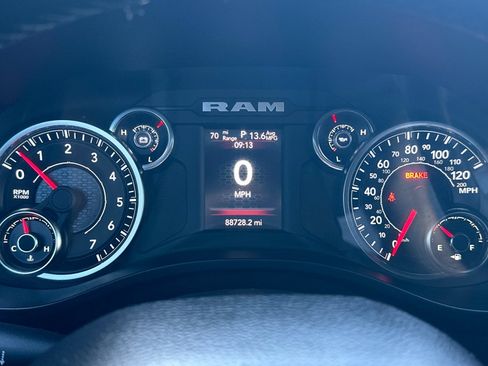Used 2019 RAM 1500 Big Horn AWD/4WD image 22