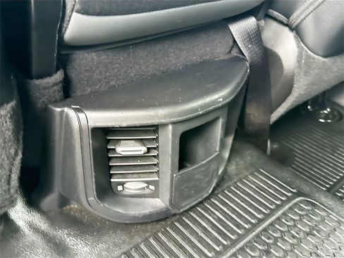 Used 2021 RAM 2500 Tradesman w/ Chrome Appearance Group image 27