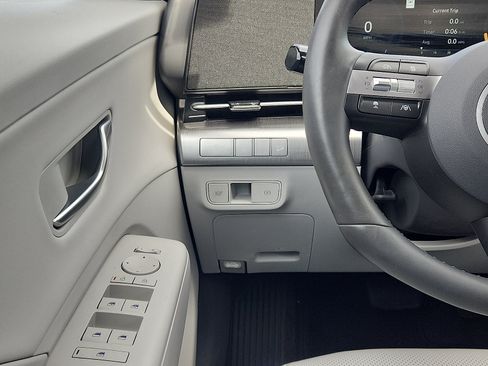 Certified 2024 Hyundai Kona Limited AWD/4WD image 13