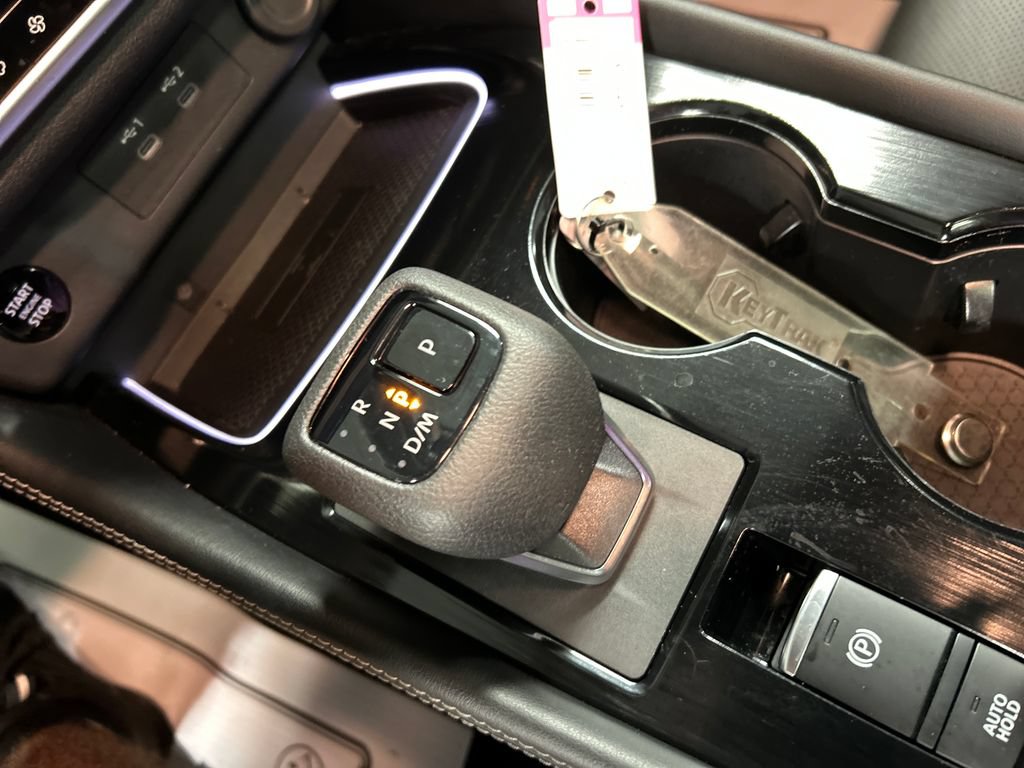 Used 2024 Nissan Rogue Platinum AWD/4WD image 18