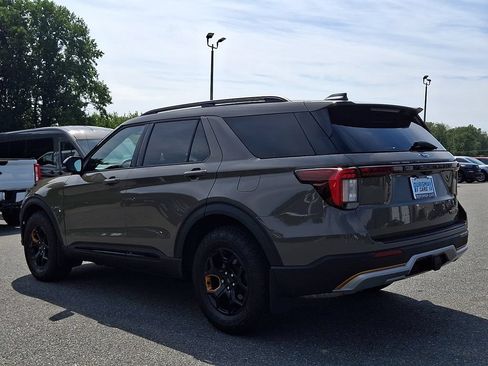 Used 2026 Ford Explorer Tremor w/ Tremor Ultimate Package AWD/4WD image 4
