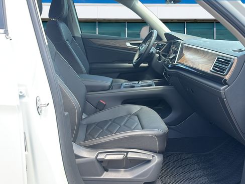 New 2026 Volkswagen Atlas SE FWD image 11