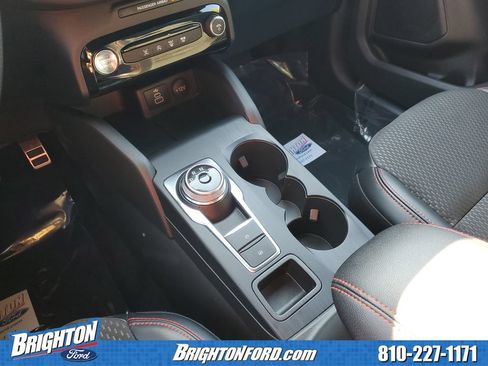 Used 2024 Ford Escape ST-Line w/ Tech Pack #1 AWD/4WD image 29