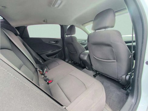 Used 2021 Chevrolet Malibu LS FWD image 30