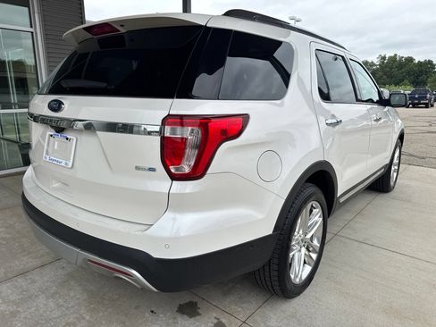 Used 2016 Ford Explorer Limited w/ Equipment Group 301A AWD/4WD image 7