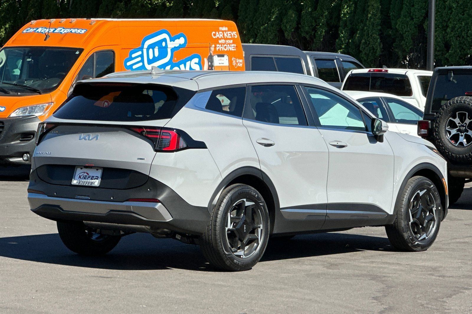 Used 2026 Kia Sportage EX AWD/4WD image 4