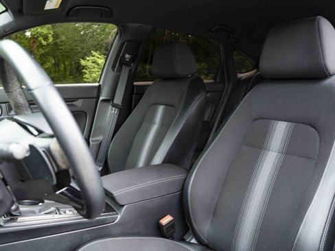 Certified 2025 Honda Civic Sport image 17