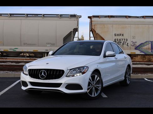 Used 2018 Mercedes-Benz C 300 4MATIC Sedan image 2
