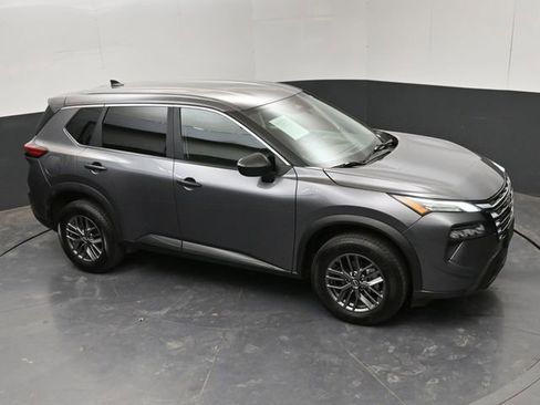 Used 2024 Nissan Rogue S AWD/4WD image 21