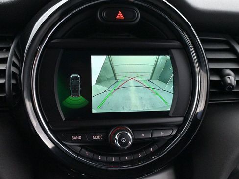 Used 2019 MINI Cooper S image 21