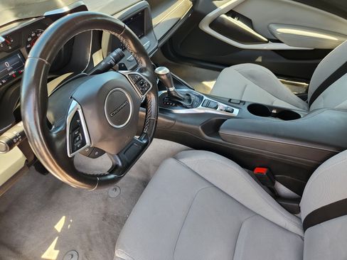 Used 2023 Chevrolet Camaro LT RWD image 13