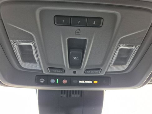 Used 2022 Chevrolet Silverado 1500 LT Trail Boss w/ Convenience Package II image 23