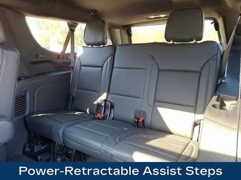 Used 2025 GMC Yukon XL Denali image 14