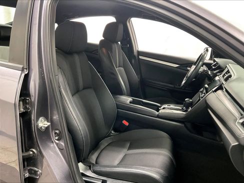 Used 2019 Honda Civic Sport image 11